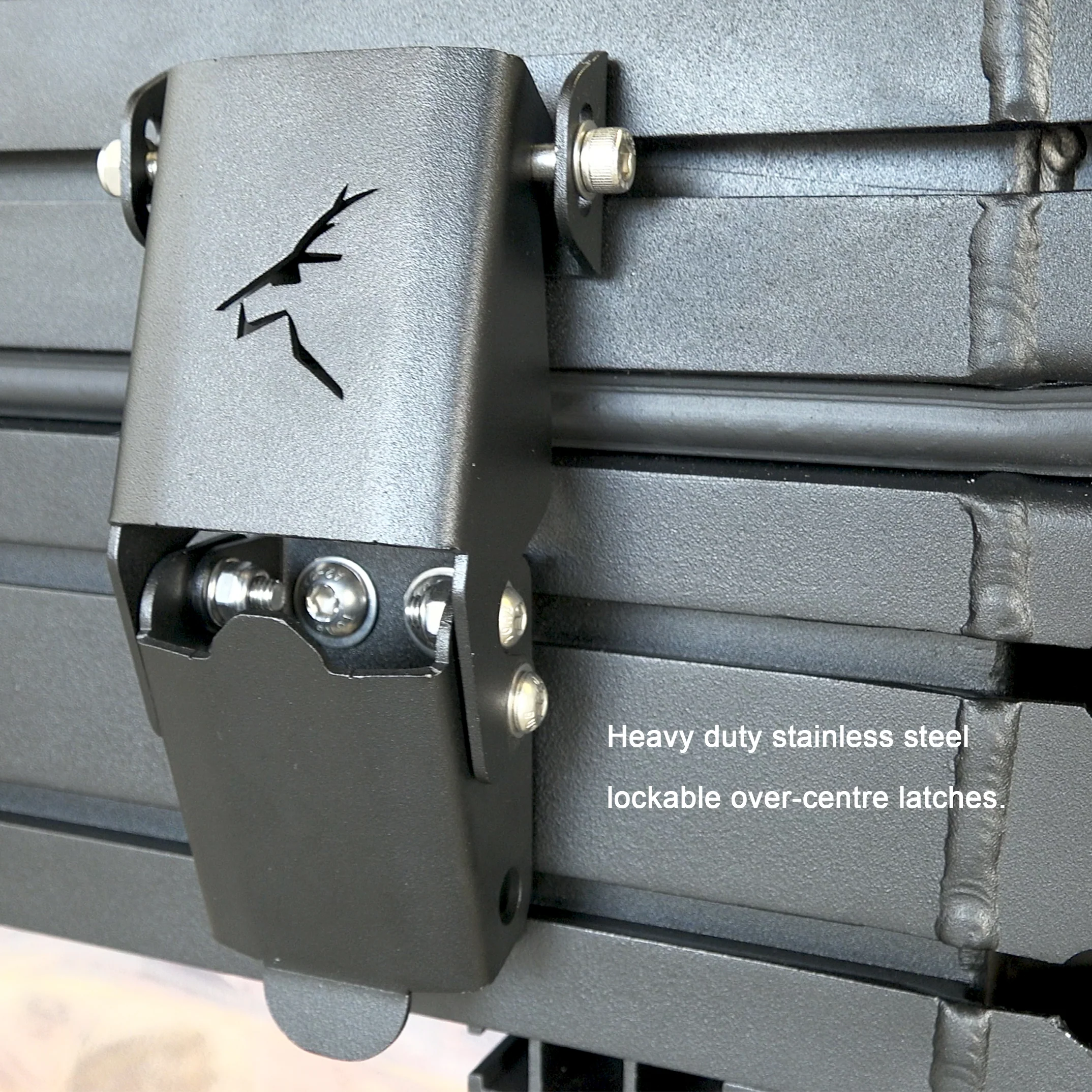 AX27 Clamshell Rooftop Tent - Image 22