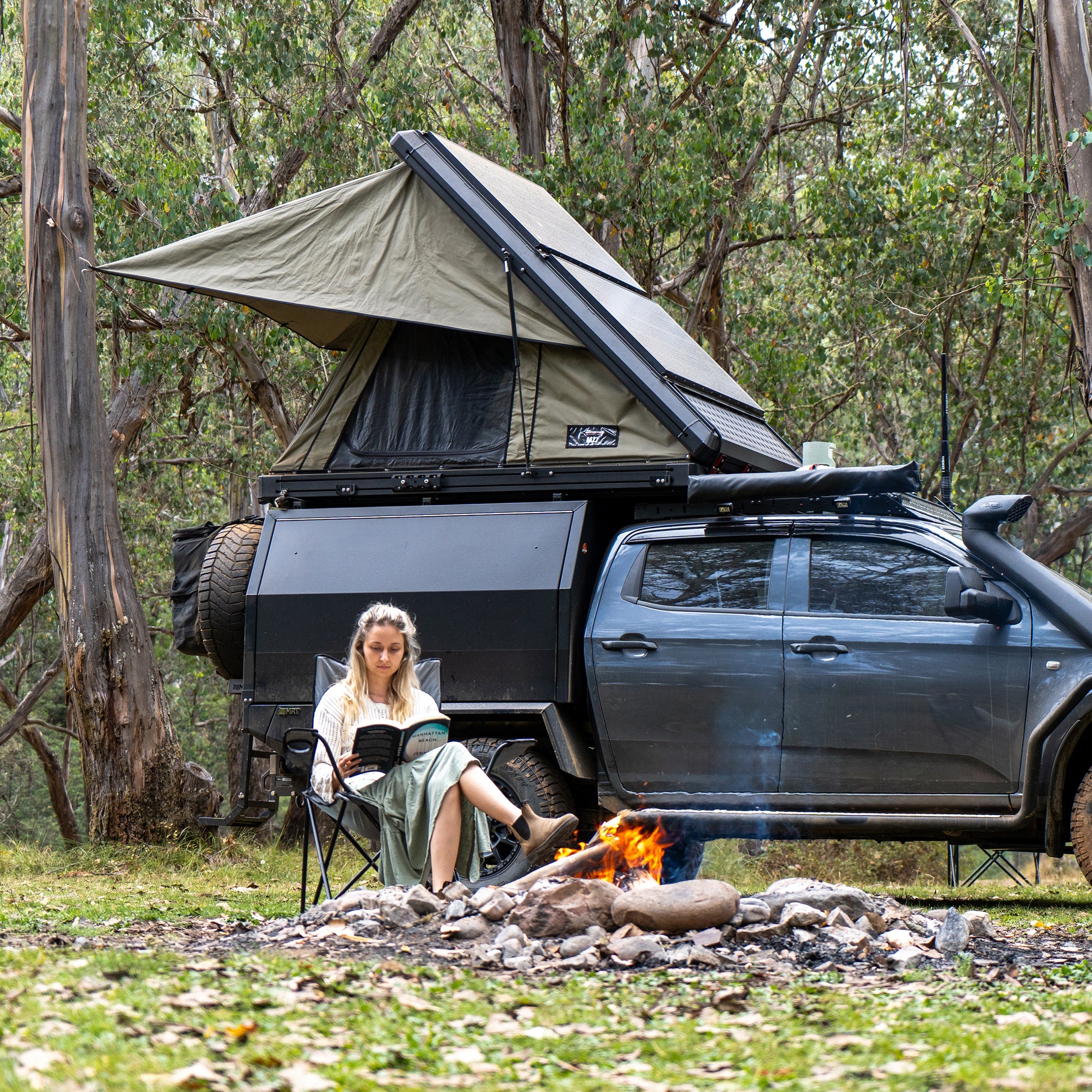 AX27 Clamshell Rooftop Tent - Image 31