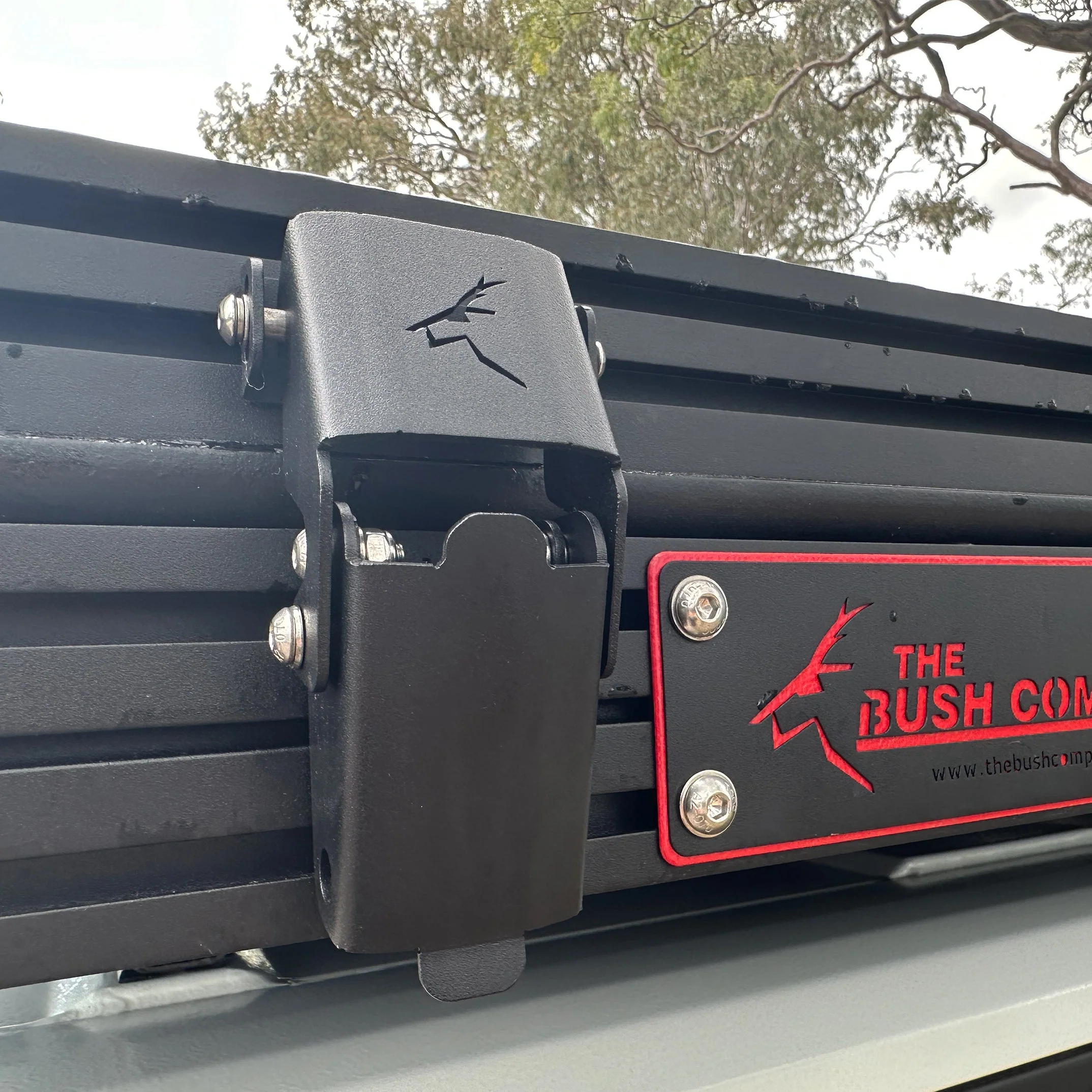 LX27 Lightweight Rooftop Tent - Image 20