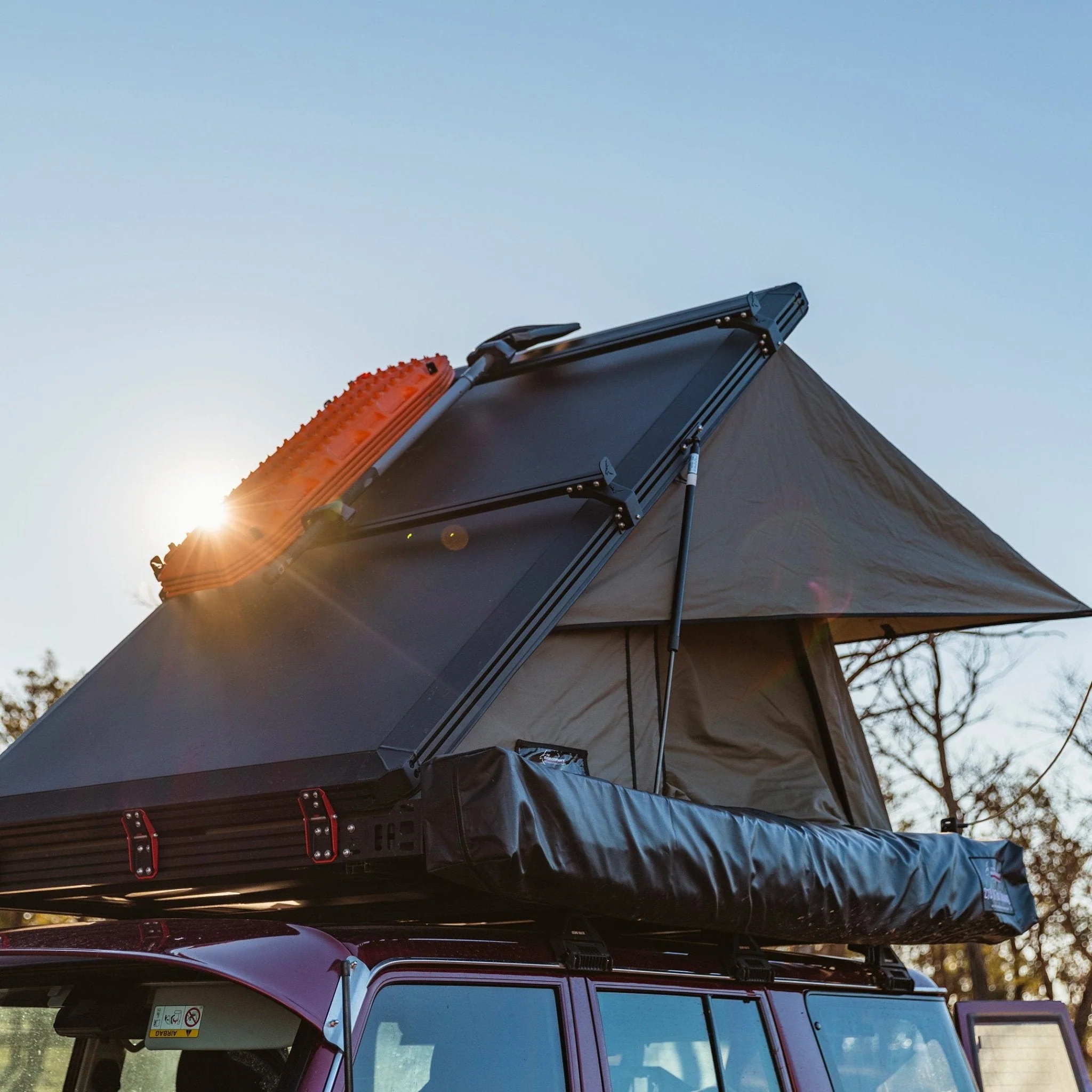 LX27 Lightweight Rooftop Tent - Image 5