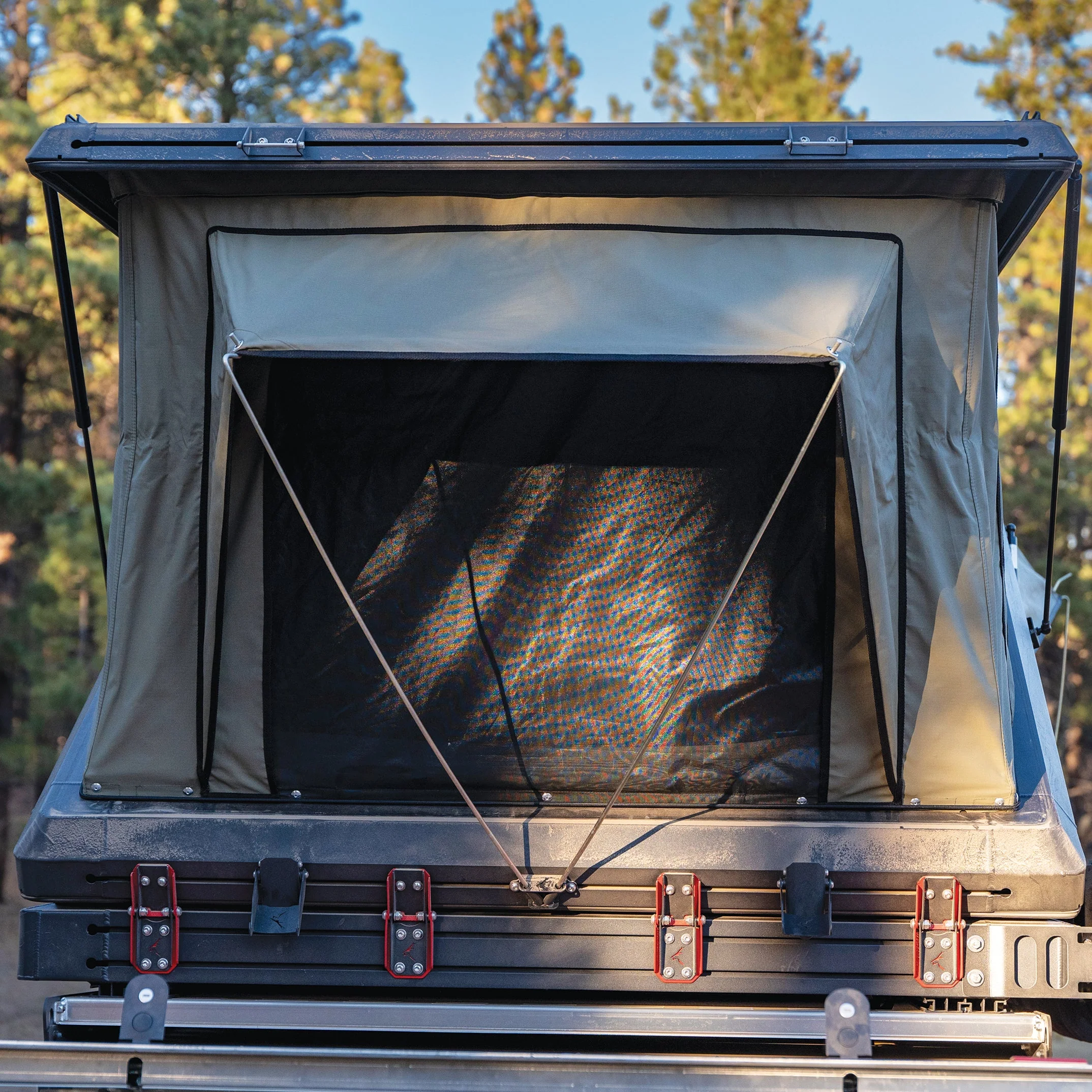 TX27 MAX Hardshell Rooftop Tent - Image 10